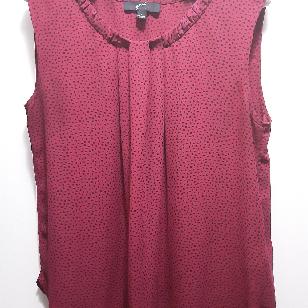 Sleeveless Blouse